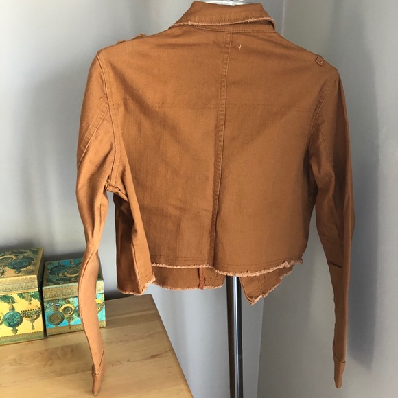 Cropped Jacket - Picture 3 of 3